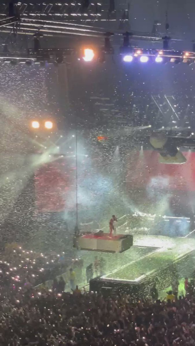 @t0nit0ne's photo on Burna
