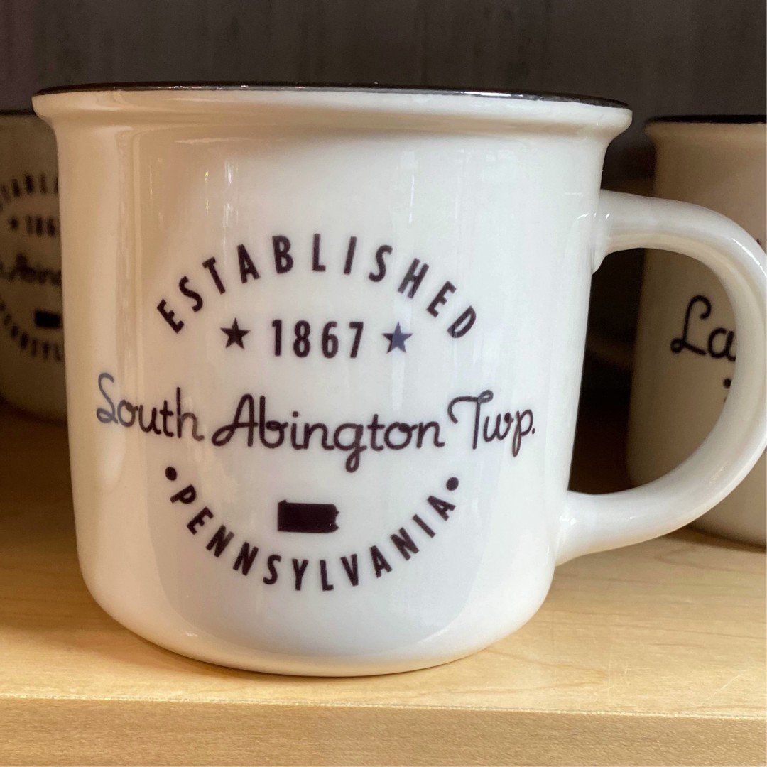 YOUR FAVORITE LOCAL GIFTS
Waverly General Store located at 1201 N. Abington Rd.
Holiday Hours:
Shop Monday thru Friday 10 AM to 6 PM
Open Saturday 10 AM to 5 PM
Sunday 12N to 4 PM
#mugs #pillows #lake #localgifts #wavgen https://t.co/x8vH8OFO12