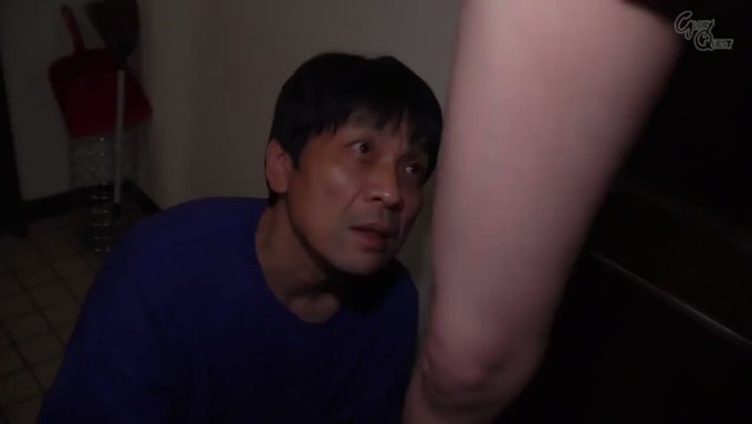 最近、隣に引っ越してきた奥さんが気になって仕方がない…
エロすぎるやでっｗｗｗ
https://t.co/tnhAL5xmfb
