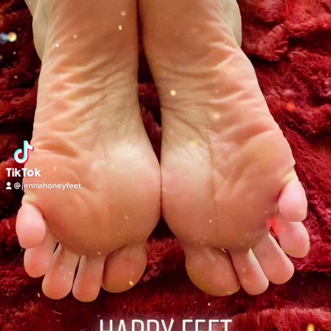 I hope you guys love my photos and vids. Please like, follow, comment and retweet me. 🥰 #feetworshi̇p<a href="/tag/sexy"class="tags"><span>#sexy</span></a><a href="/tag/feetworship"class="tags"><span>#feetworship</span></a><a href="/tag/females"class="tags"><span>#females</span></a><a href="/tag/feetworshiping"class="tags"><span>#feetworshiping</span></a>