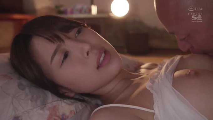 夫の実家に帰省した美人妻が義父に全身をねっとり舐めまわされ…(*´艸｀*)

クソ燃えるんだけど、、
https://t.co/ZCtTYosL7u