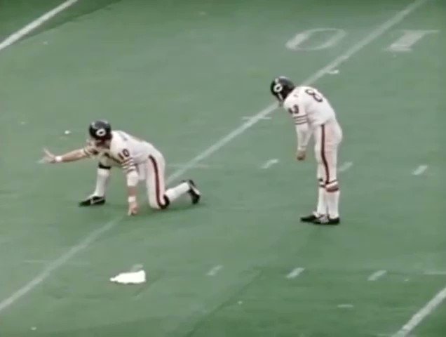 9. Ol_TimeFootball: Happy Birthday Dick Butkus
December 10, 1971 Dick caught a PAT after a bobbled snap 