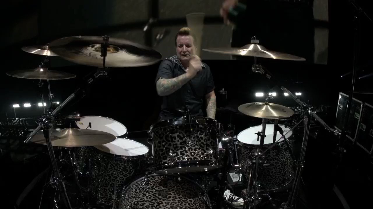 Happy birthday my favourite drummer, tre cool 