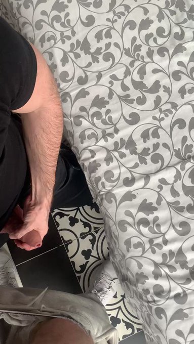 Quick suck w @SalvatoreExpos

We couldnt get naughtier cos he had to go
???
See more content on:
https://t