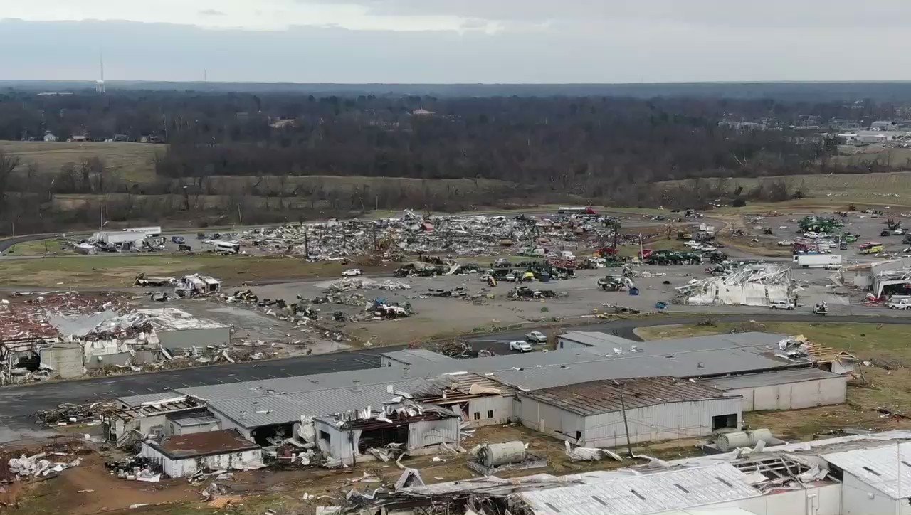 Travis Ragsdale on Twitter "This is the candle factory that collapsed