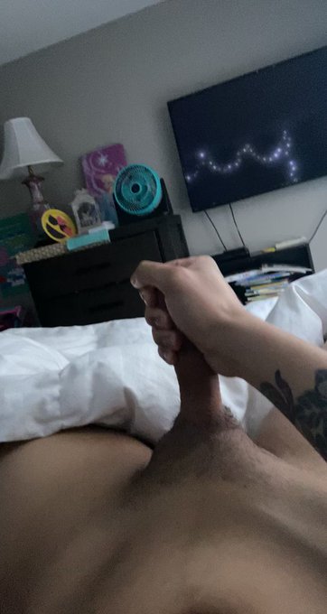 Who wants breakfast? ??? #BIBOYS #buyingcontent #chaturbate #MorningSeex #linkinbio #onlyfansmale #sexwork