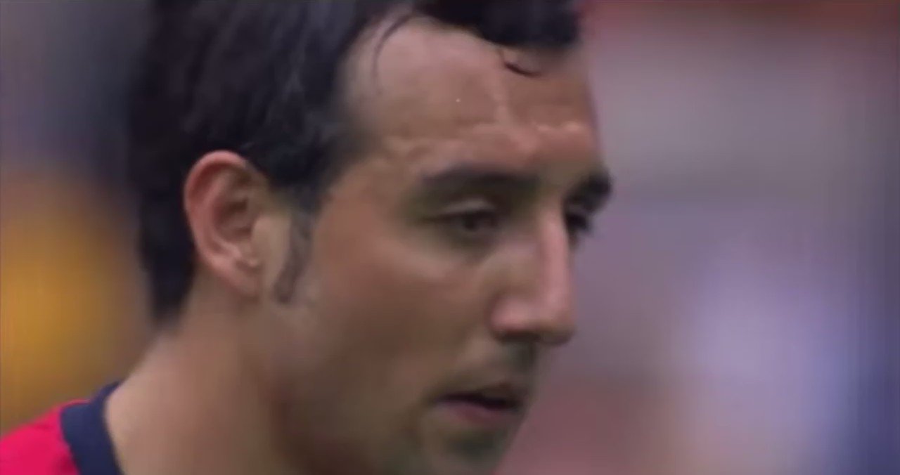 Happy Birthday to the little magician, Santi Cazorla!!!! 