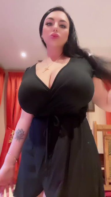 Happy me❤️ How are you today?

https://t.co/E8L9yZgMmS https://t.co/gBJobpyEHK