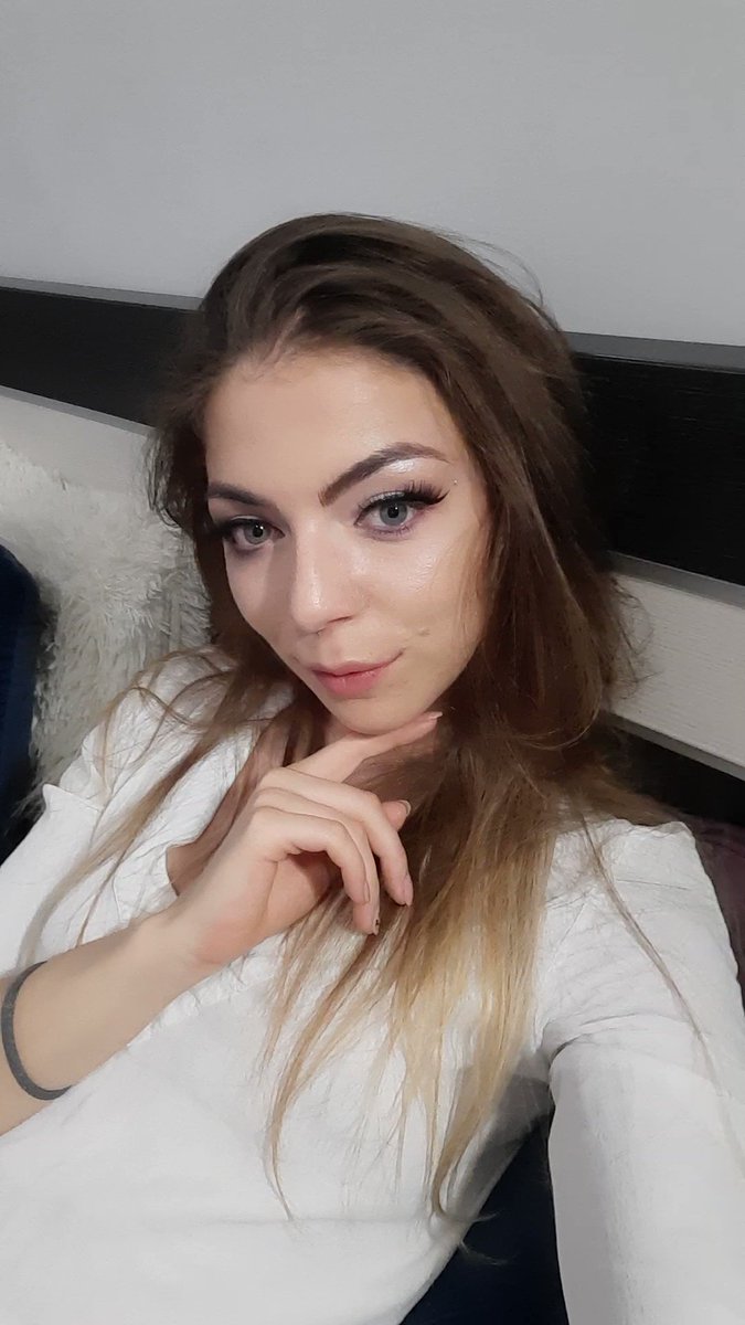 Model - Katja_Vanko spanking