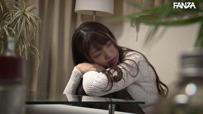 以前から気になっていたバイト先の後輩と、、

 https://t.co/xQTO9J11YG