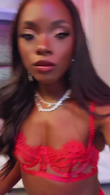 Shooting for @playboy #playboycenterfold today. #self #producer https://t.co/d4wWK5ylXv
