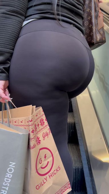 Clearly he's a perv ??‍♀️ https://t.co/0JlRc1RD9X
