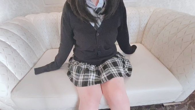 爆乳と制服姿に関する画像