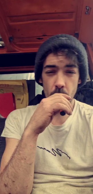 Fucking knackered need a good boi to come service my body and cock in the van RT if you'd cum take my