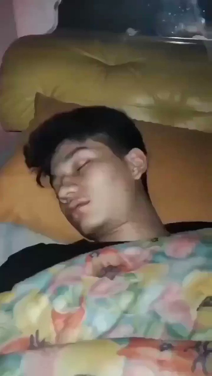 MrAyuda1's tweet video. 