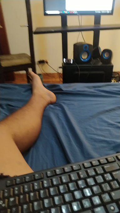 Mmmm smell amazing #Feet https://t.co/oqwcfGnvXO