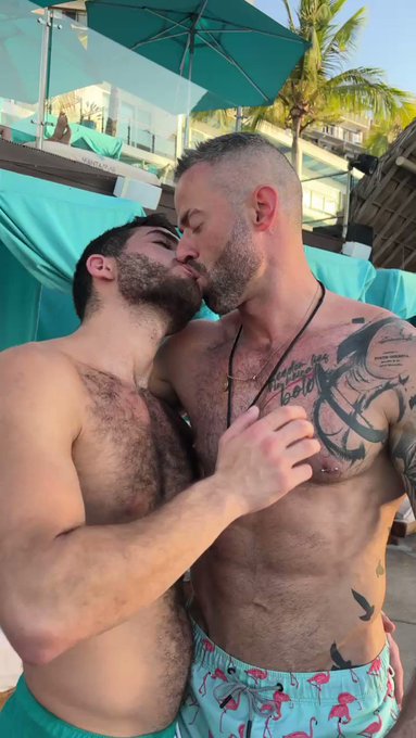 How hot is this???What happened next? Find out at @christian_sty and @theygotmoxy ??

?? https://t.co/QBwq8lTx4Q