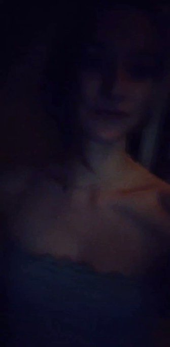 I snuck away to take this video ? hopefully it made you smile ? https://t.co/wb2FQYWbpg