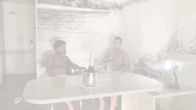 F0DENDO NO REVEILLON ?? 2022
Fucking in New year ?????
?? @black_deel 
? @ricomarlonz 
? AVAILABLE ?