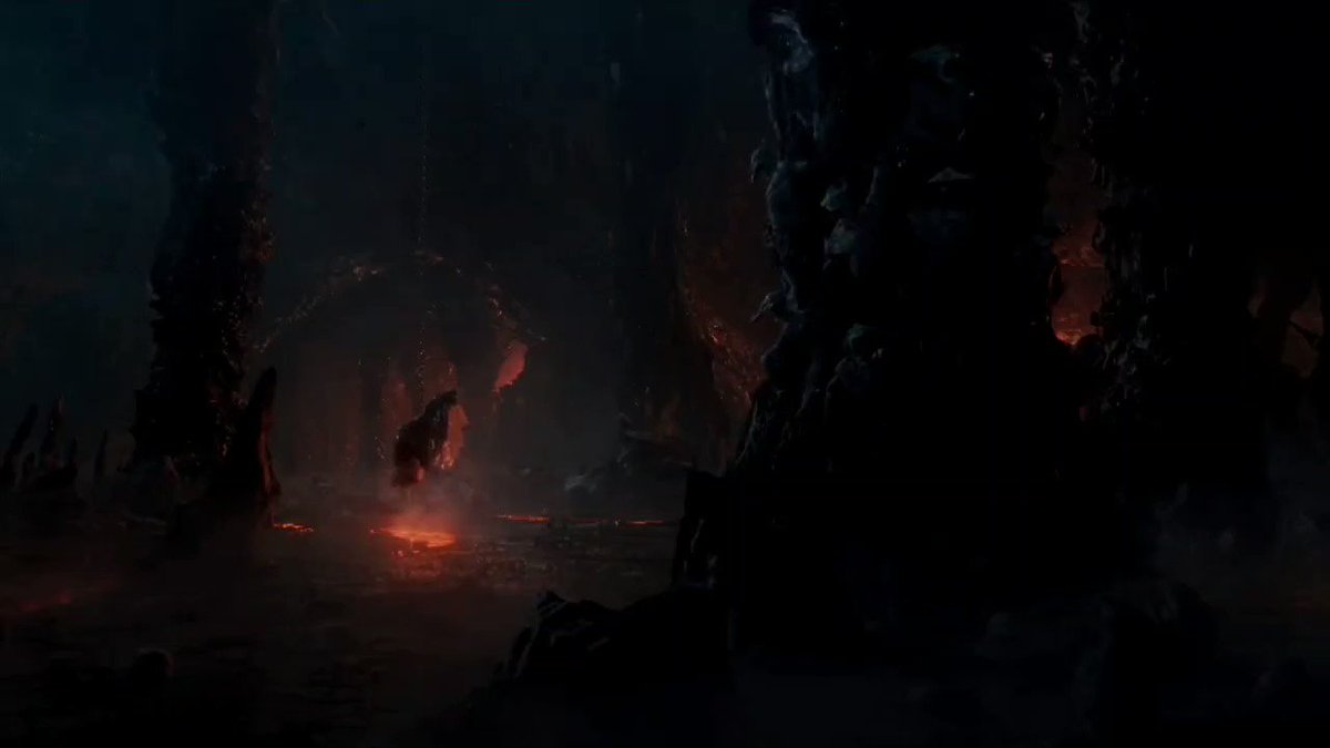 RT @DailyCBMClips: Thor Ragnarok
Opening Scene https://t.co/4ym0RWPzEc