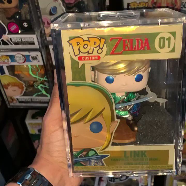Funko POP News ! on X: Check out this awesome custom Link Funko POP! The  custom gold box certainly gives it a nice touch ~ IG true__technique ~  #Link #Zelda #FPN #FunkoPOPNews #