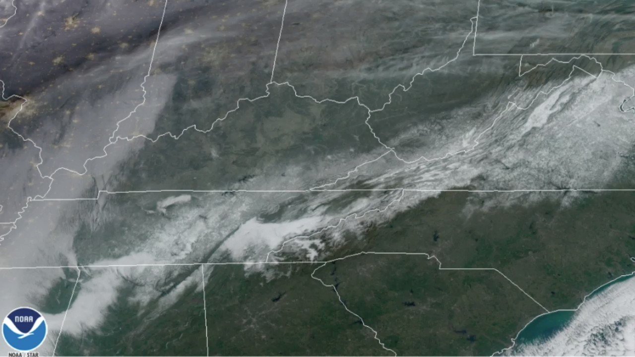 National Weather Satellite Loop National Weather Service On Twitter: "It's Snow! One Of The Easiest Ways To  Differentiate Between Snow And Clouds Is By Looking At Looped Imagery. As  Clouds Move In A Loop, The Snow