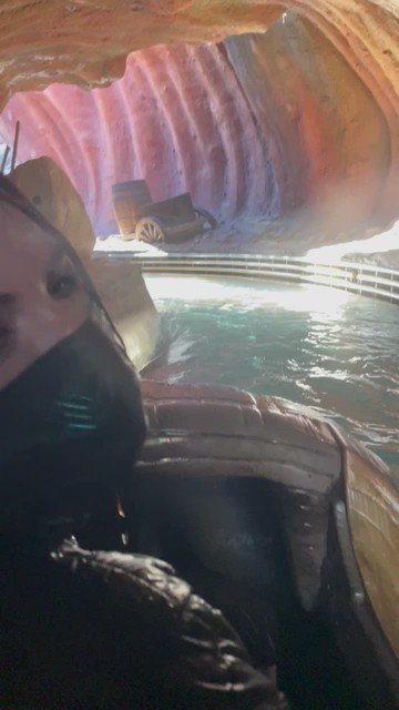 Also I’m wet… extremely wet… https://t.co/jr7QZPFuDz