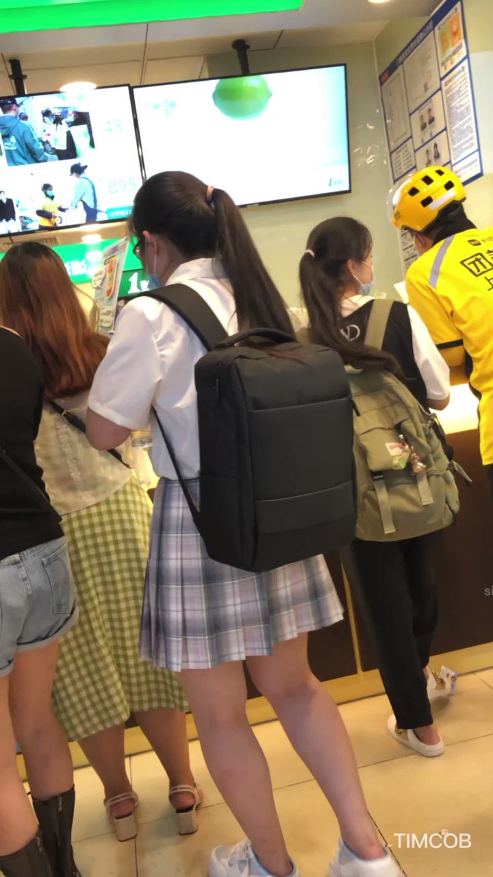 香港學生妺裙底 學生妹裙底