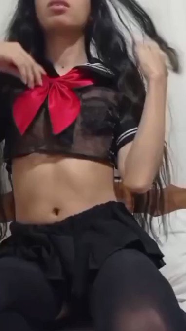Getting cute for daddy ? https://t.co/lJtHFydS9O