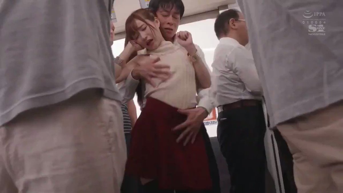 天使もえ 電車の中で女をイかせる競技会に参加させられた私の1年間の記録😍