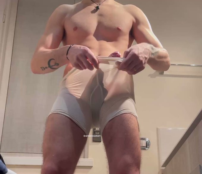 wanna see me get harder? ? https://t.co/Wi4dPPOJJm