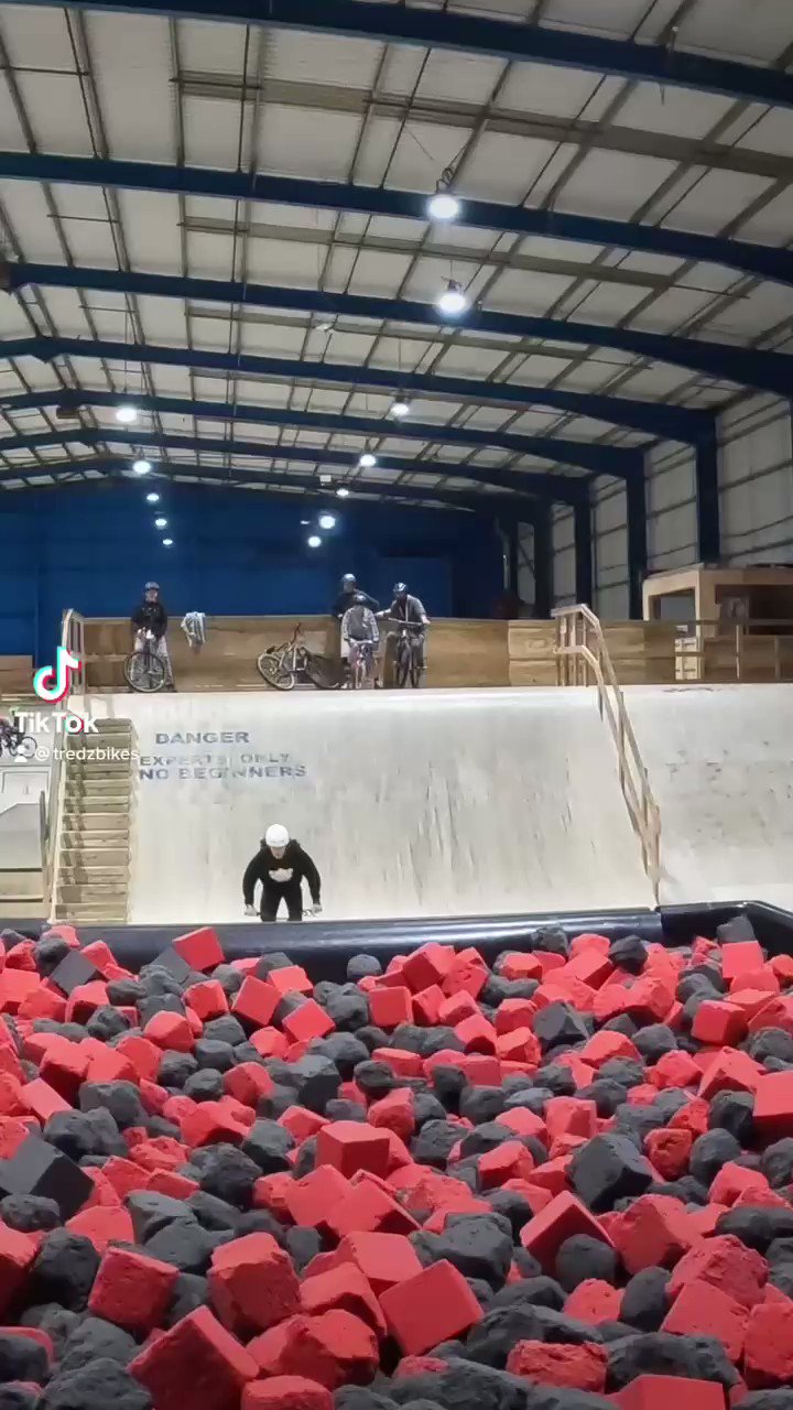TredzBikes s video Tweet