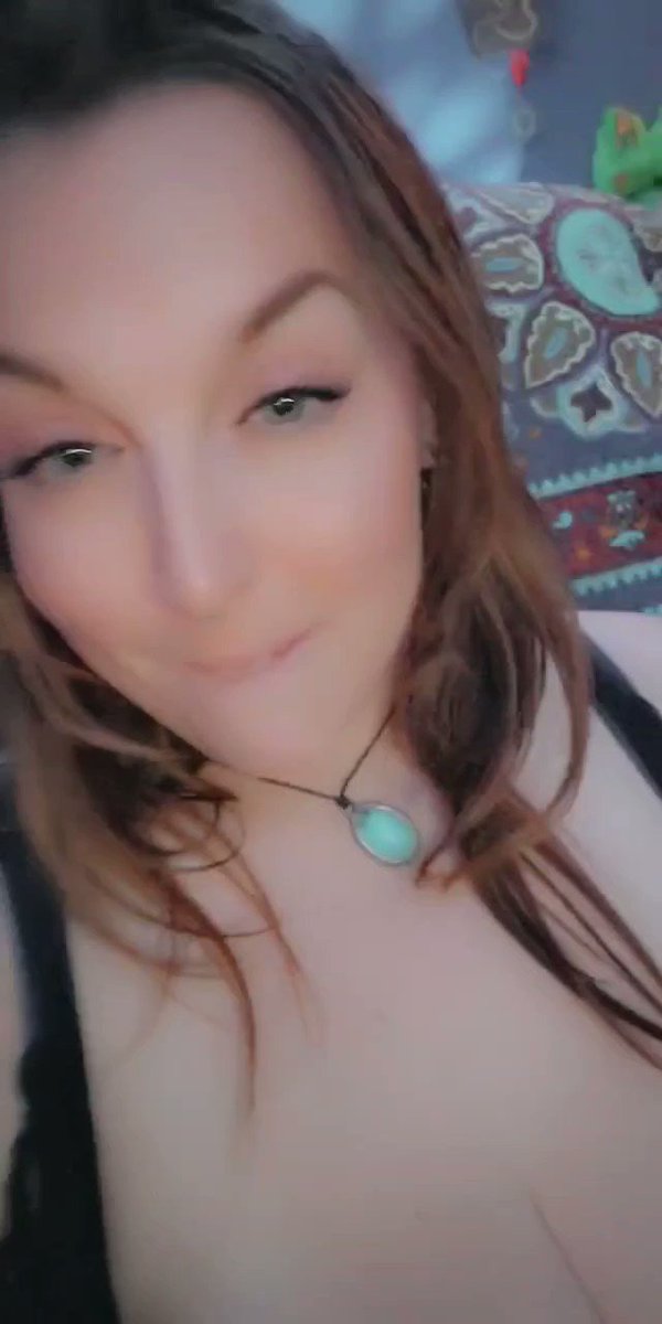 Model - Lily McDermot BBW