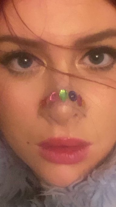 Todays adornments ♥️ https://t.co/h6iQnVXlkC