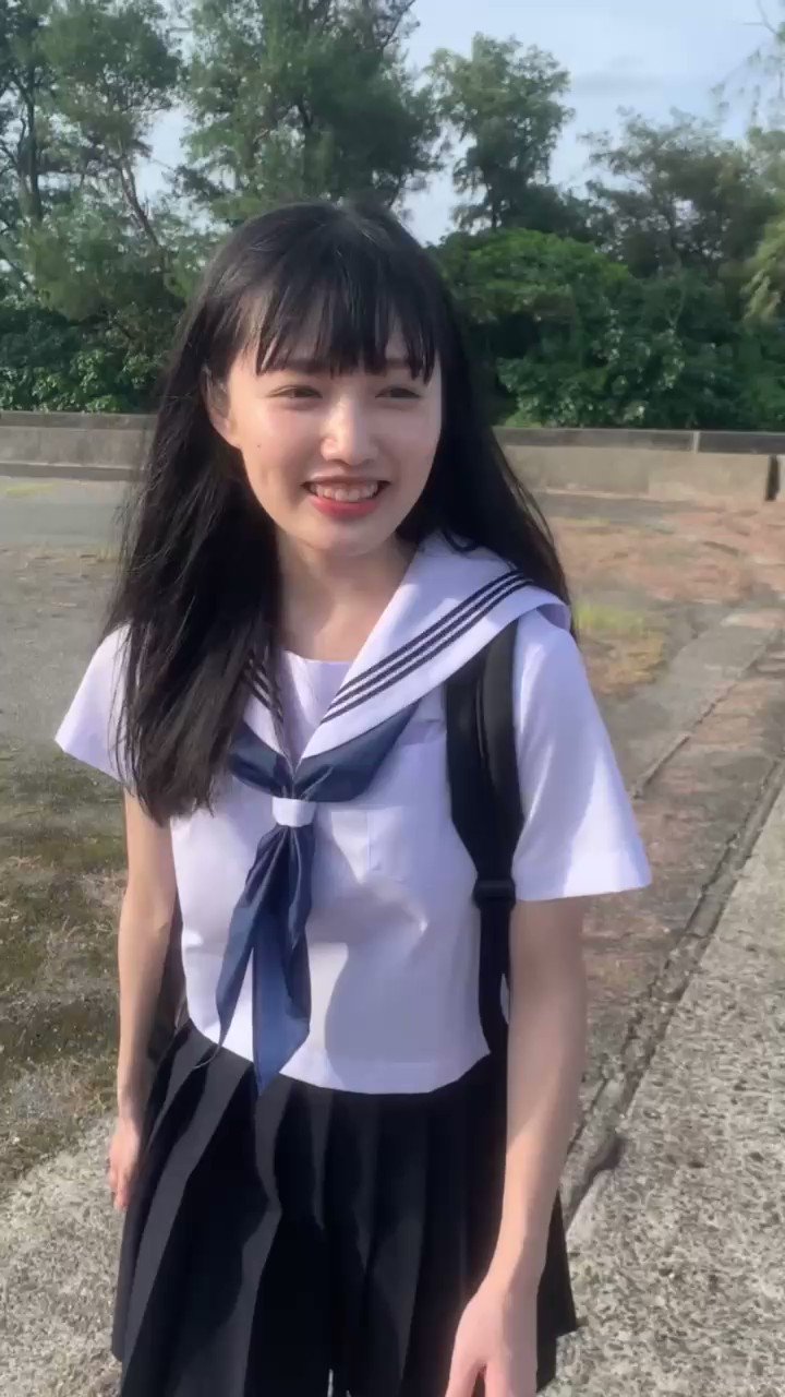 公式】安藤咲桜 1st写真集『さくら、はらり』 on X: 