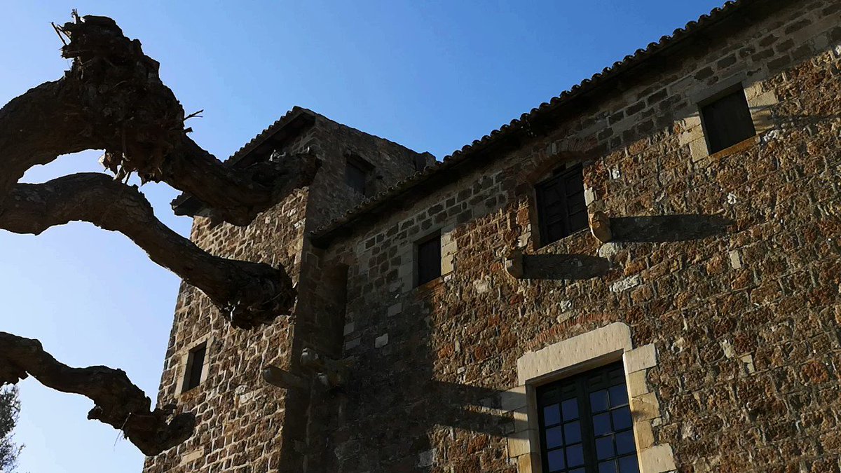 🏚️Dia històric per #SantCugat. Preservem la masia de la Torre Negra amb l'adquisició per a ús i gaudi de la ciutadania.

@mireiaingla @SolerPere @Nudenu @MuseuSantCugat @parcncollserola