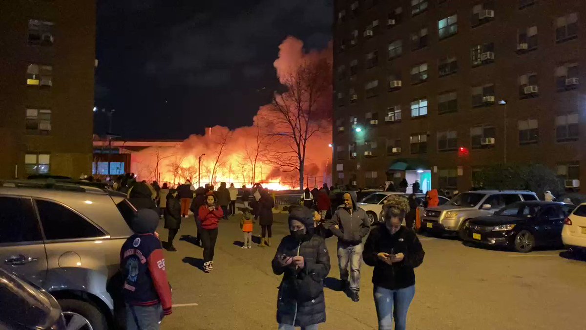 RT @PMBreakingNews: Breaking: Firefighters are battling a large fire at a chemical plant in Passaic, New Jersey. https://t.co/BhZNkaXqic