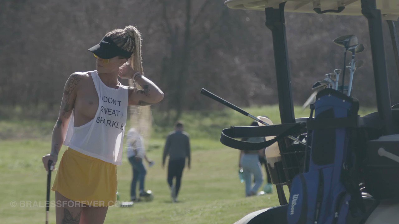 BralessGirlsTV on Twitter "Playing some golf with the Emma 🥰