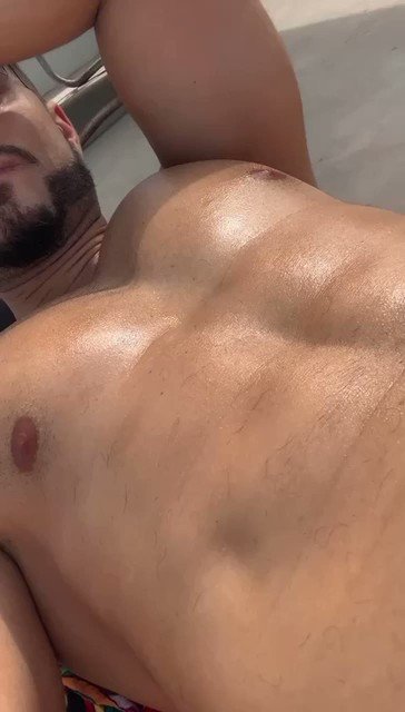 Verano! https://t.co/SreH4TE3My https://t.co/81FgHRZKLS