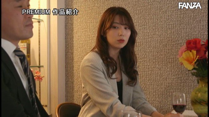 取引先として出会った年下の女…飲んだ勢いでセックスし、都合のいいセフレが出来た

続きはコメント欄から🦤
https://t.co/1OZffXhe4F