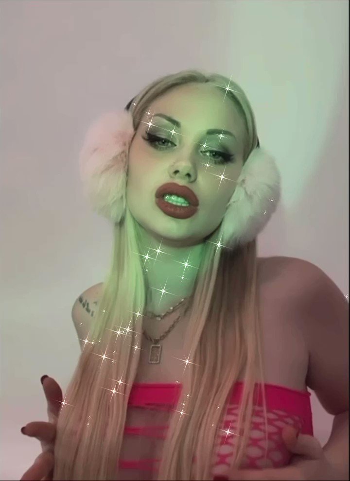 Model - Goddess Misha Goldy femdom