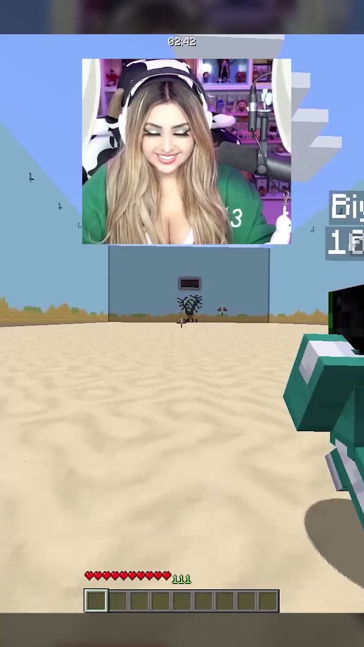 Belle Delphine Minecraft Skin