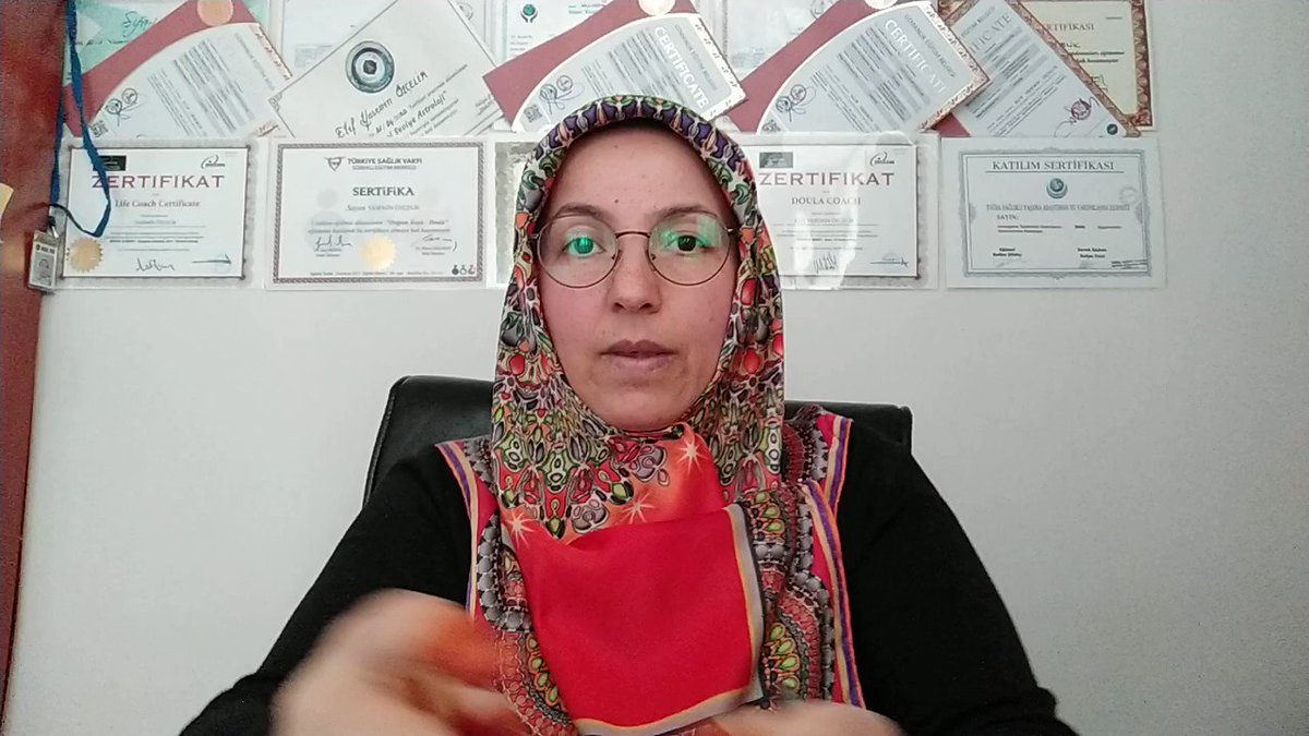 Fırat D. 🌍 (@FiratinYolu) on Twitter photo 2022-01-21 15:50:47 İlkokul Mezunu Emine Erdoğan’ın Tıp Fakültesindeki hocası 😳 İlkokul Mezunu Emine Erdoğan’ın Tıp Fakültesindeki hocası 😳