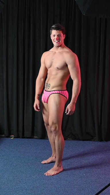 Un clip de #TBT con el bello @danpadillamx1 en el Studio de @revistaboysmx Así son los shooting en BoysMx