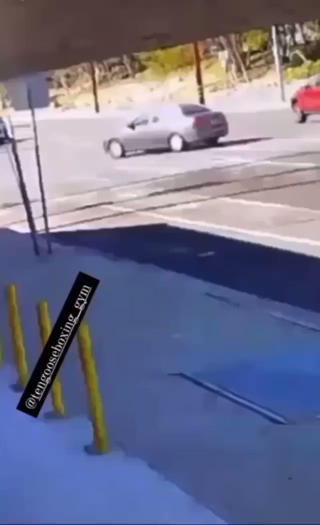 Kik Riv on Twitter "Vehicle collision of Motorcyclist being pursued