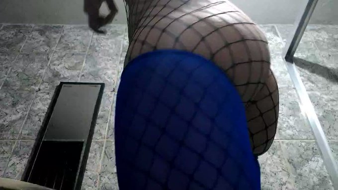 Anybody here from Vegas? need a Houseboy? ? #Femboy https://t.co/XAEnfRC3LQ