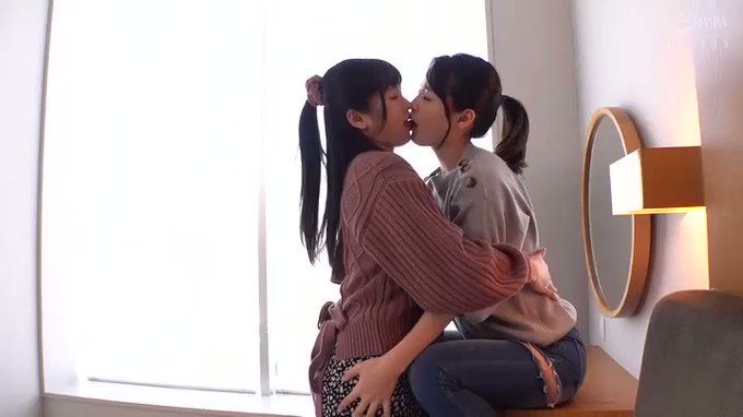 女子同士🤗キレイでエッチな甘いキス😆💞

続きはコメント欄から🦉
https://t.co/5DOMD5QMY3