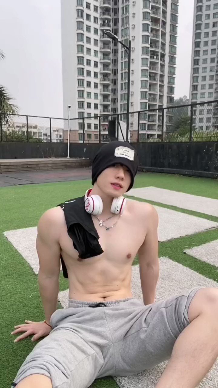 boystation Xユーザーの𝔹𝕆𝕐𝕊𝕋𝔸𝕋𝕀𝕆ℕ 🔞さん: 「📹 DOUYIN 屋里超哥 https://t.co/w7R2HguuKY」 / X