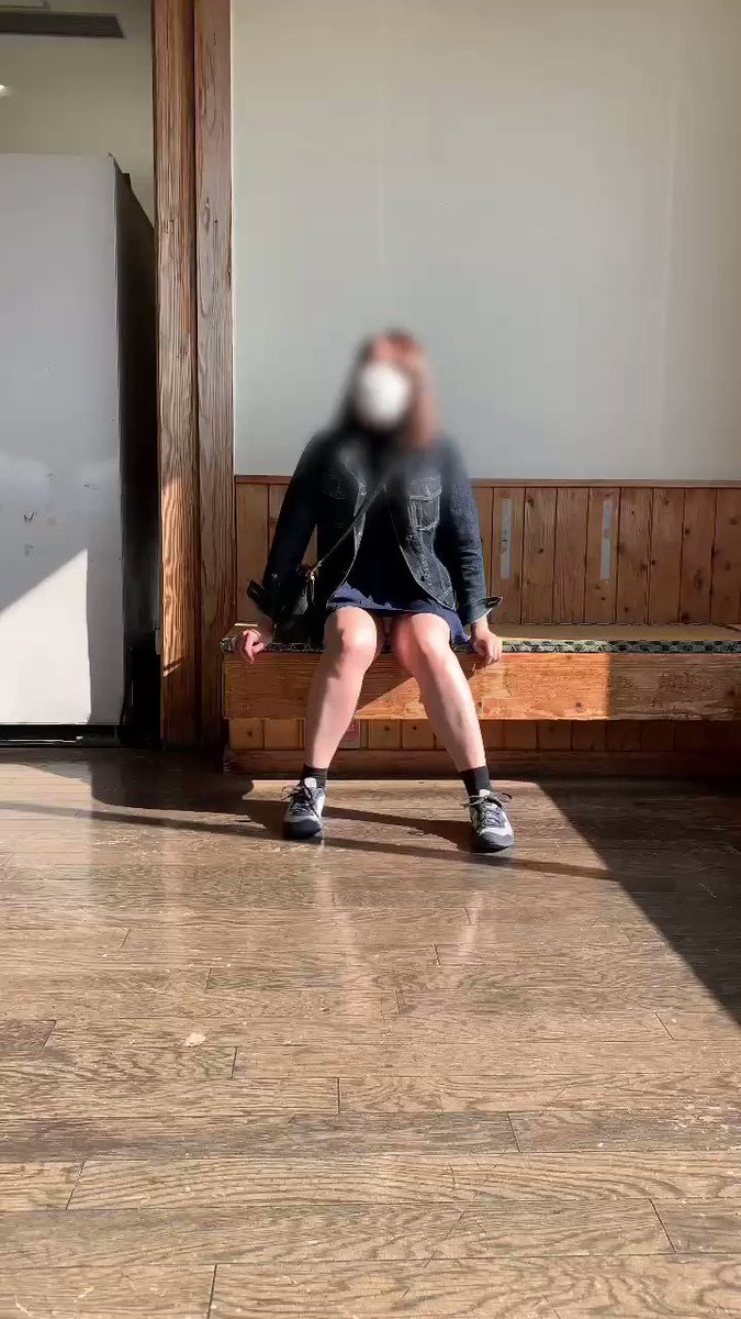 素人パンチラ動画 表紙画像