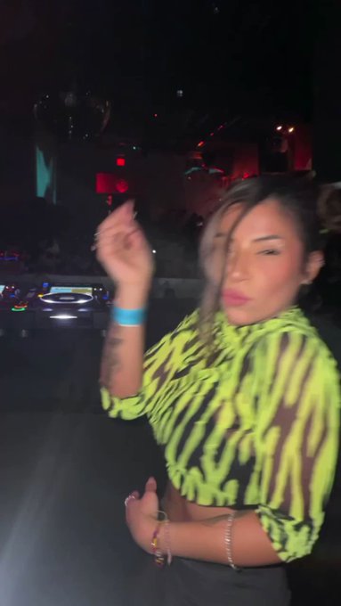 So ya&rsquo;ll did not come through w techno outfit looks but I did pull through w some magic. I danced from<a href="/tag/brooklyn"class="tags"><span>#brooklyn</span></a><a href="/tag/techno"class="tags"><span>#techno</span></a><a href="/tag/technobrooklyn"class="tags"><span>#technobrooklyn</span></a>